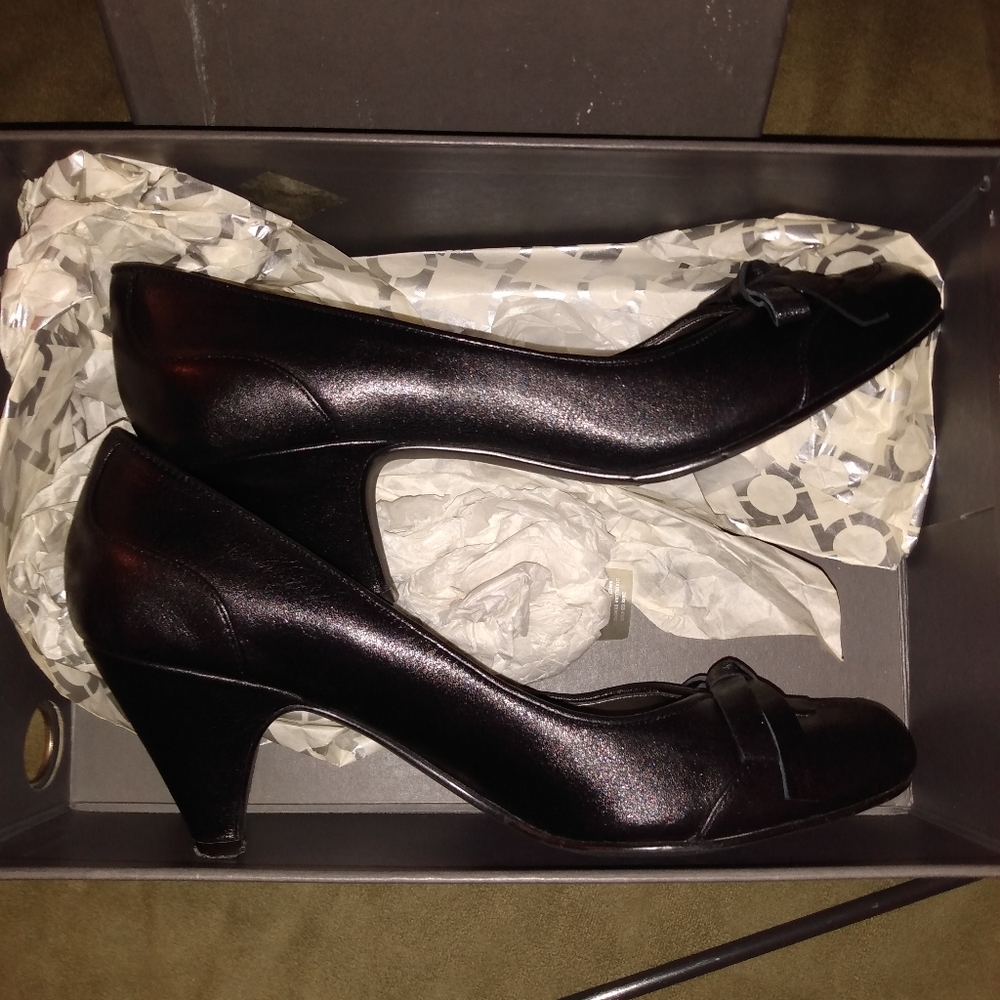 Kenneth Cole Heels